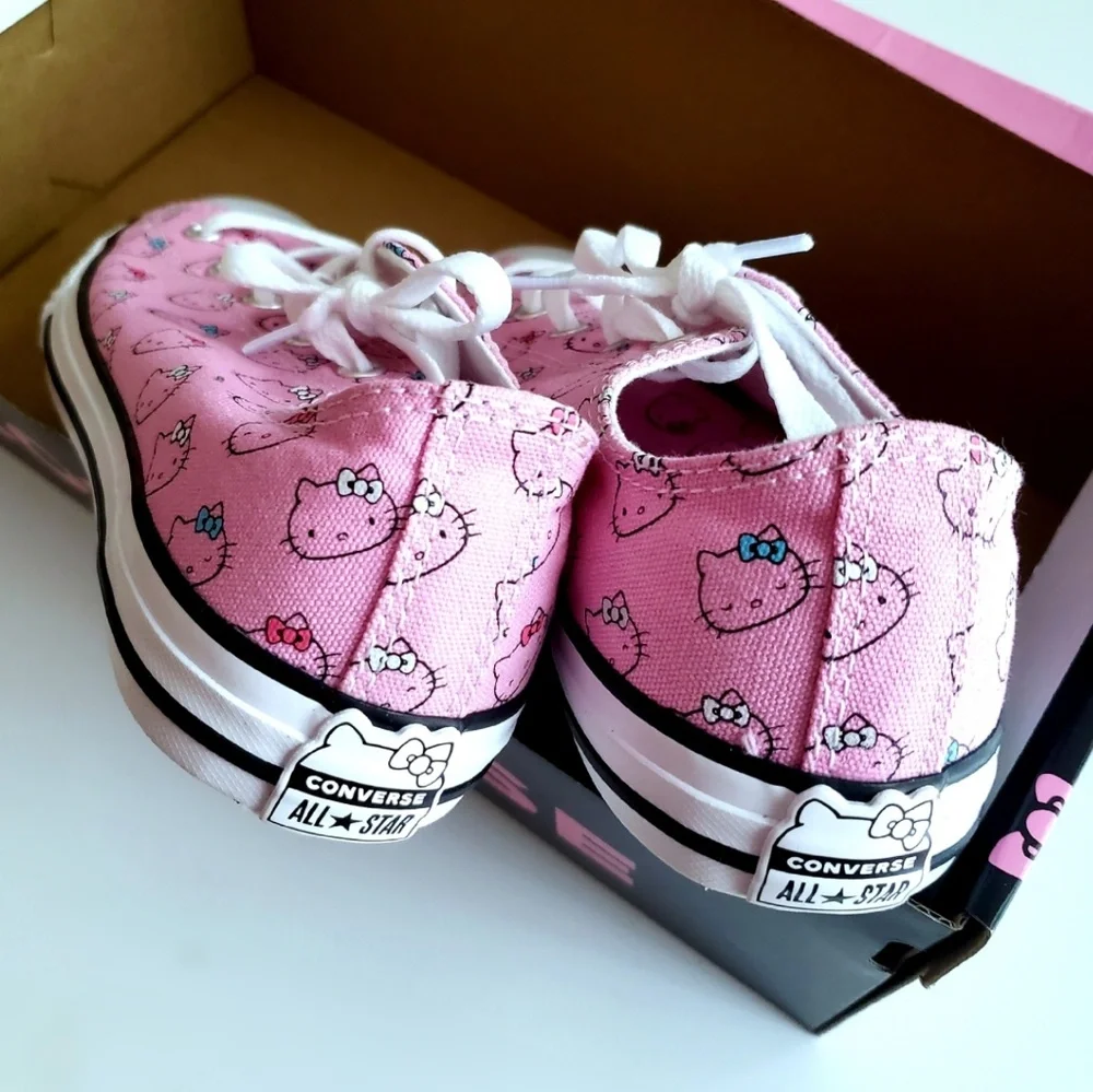 CONVERSE x HELLO KITTY Sneakers Shoes NEW - Picture 4 of 8